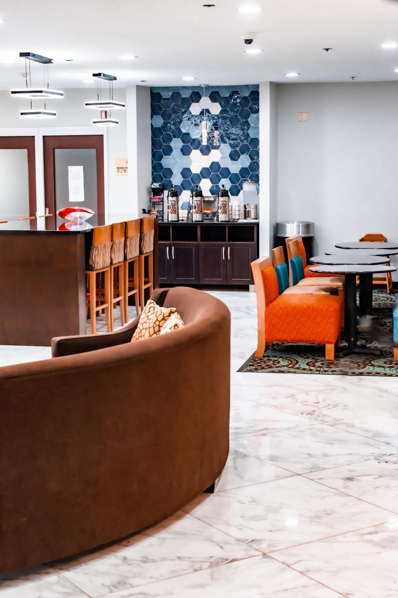 La Quinta By Wyndham Evansville Bagian luar foto