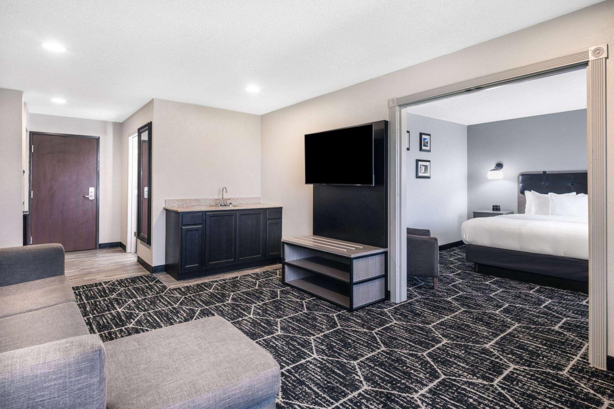 La Quinta By Wyndham Evansville Bagian luar foto
