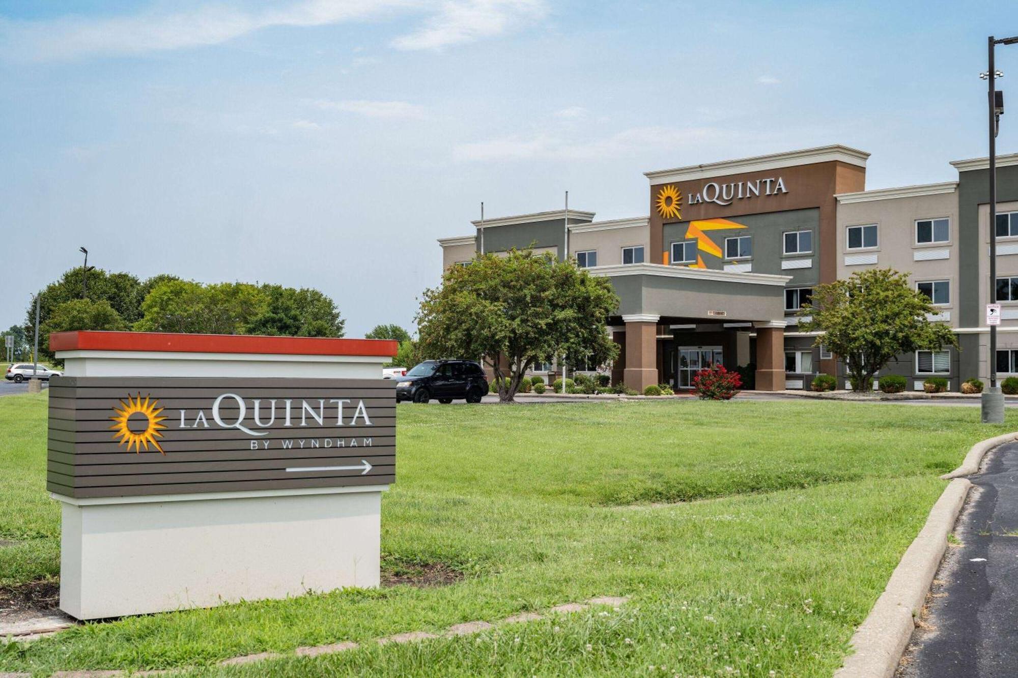 La Quinta By Wyndham Evansville Bagian luar foto